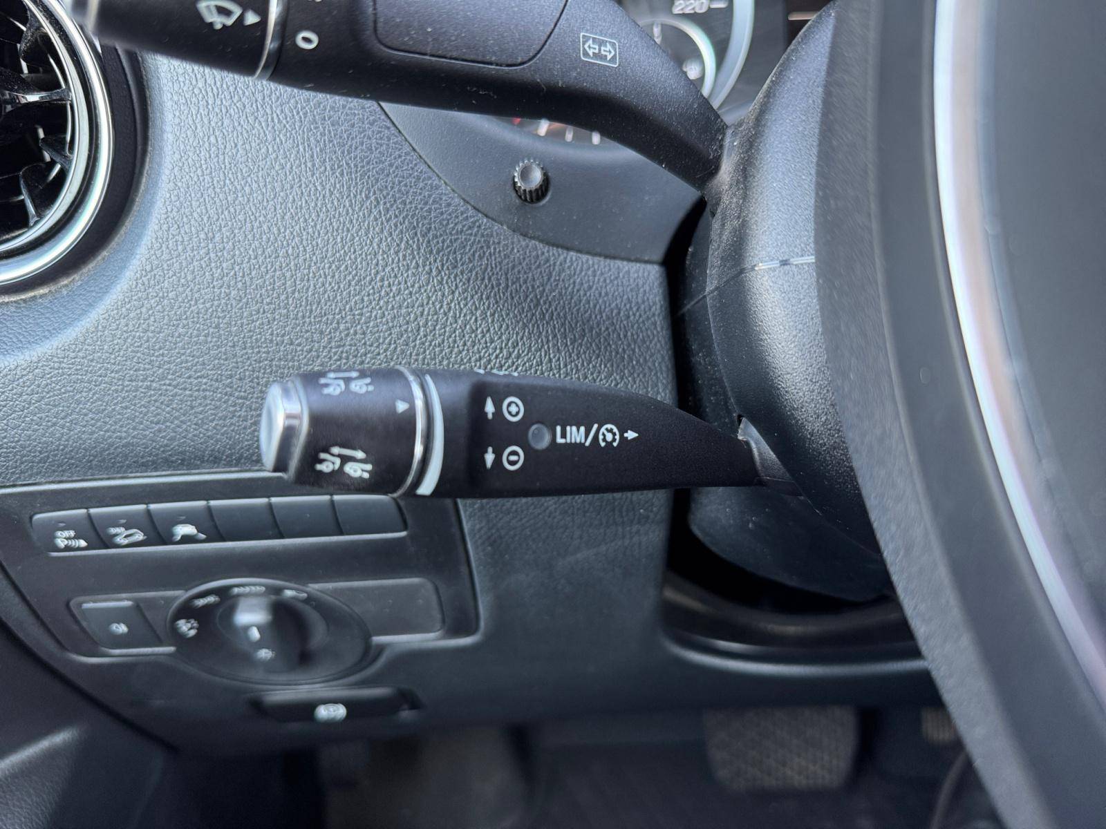 Image Mercedes-Benz VITO VITO MIXTO 119 CDI 4x4 COMPACT BVA SELECT   VITO MIXTO 119 CDI 4x4 COMPACT BVA SELECT