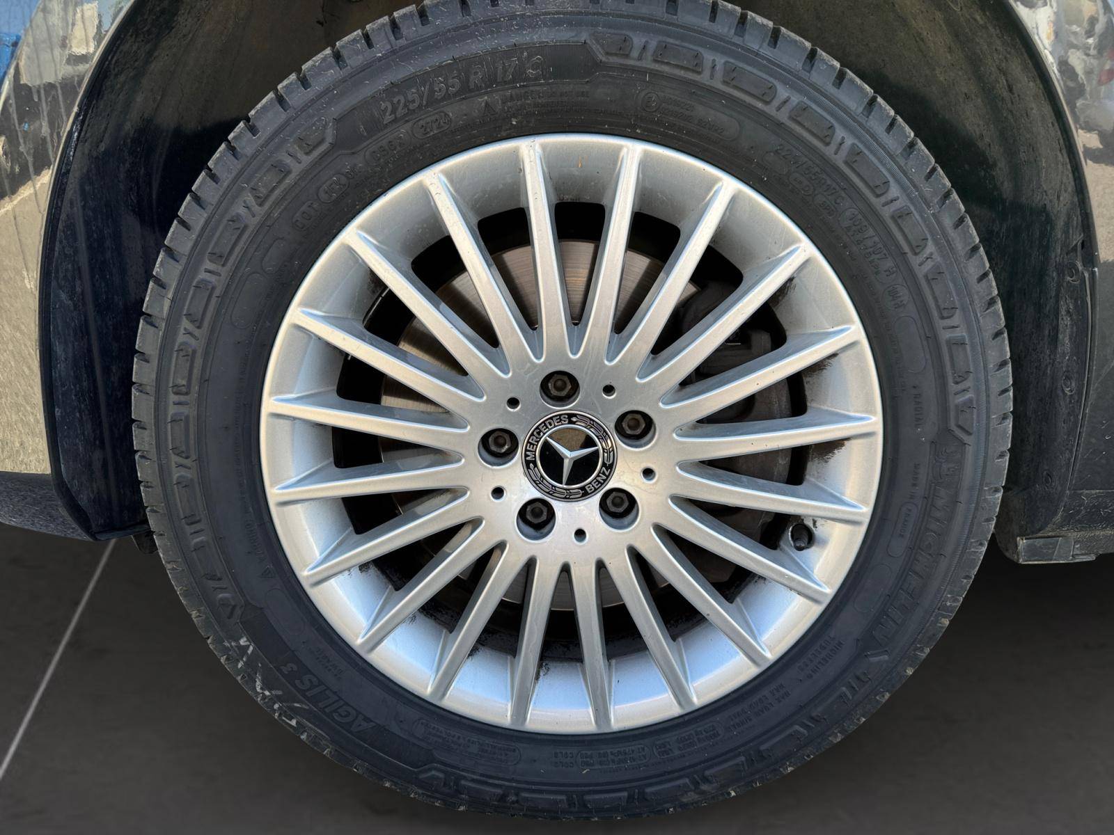 Image Mercedes-Benz VITO VITO MIXTO 119 CDI 4x4 COMPACT BVA SELECT   VITO MIXTO 119 CDI 4x4 COMPACT BVA SELECT