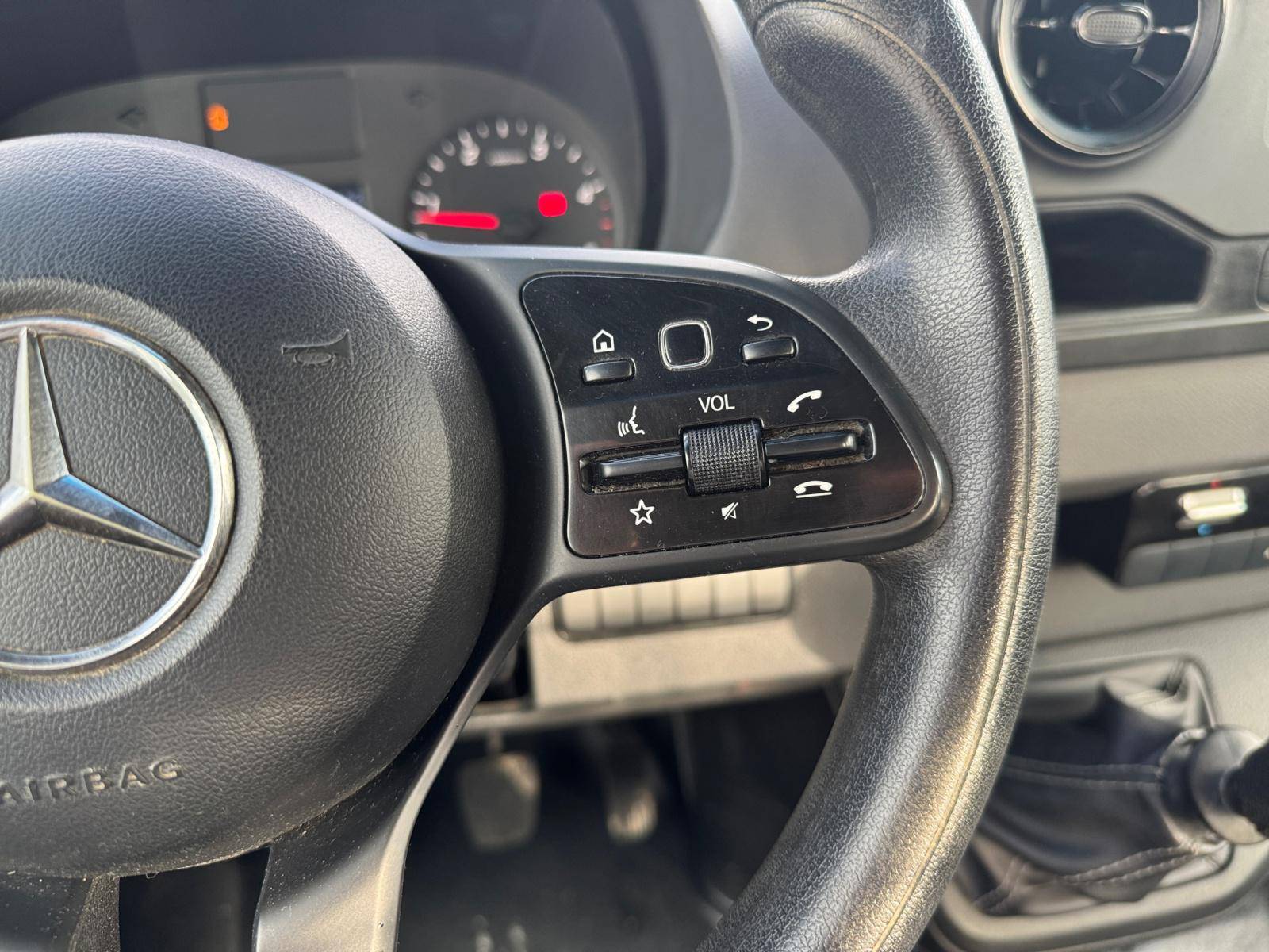 Image Mercedes-Benz SPRINTER SPRINTER CHASSIS DBLE CAB 514 CDI 37 3.5T PROPULSION   SPRINTER CHASSIS DBLE CAB 514 CDI 37 3.5T PROPULSION