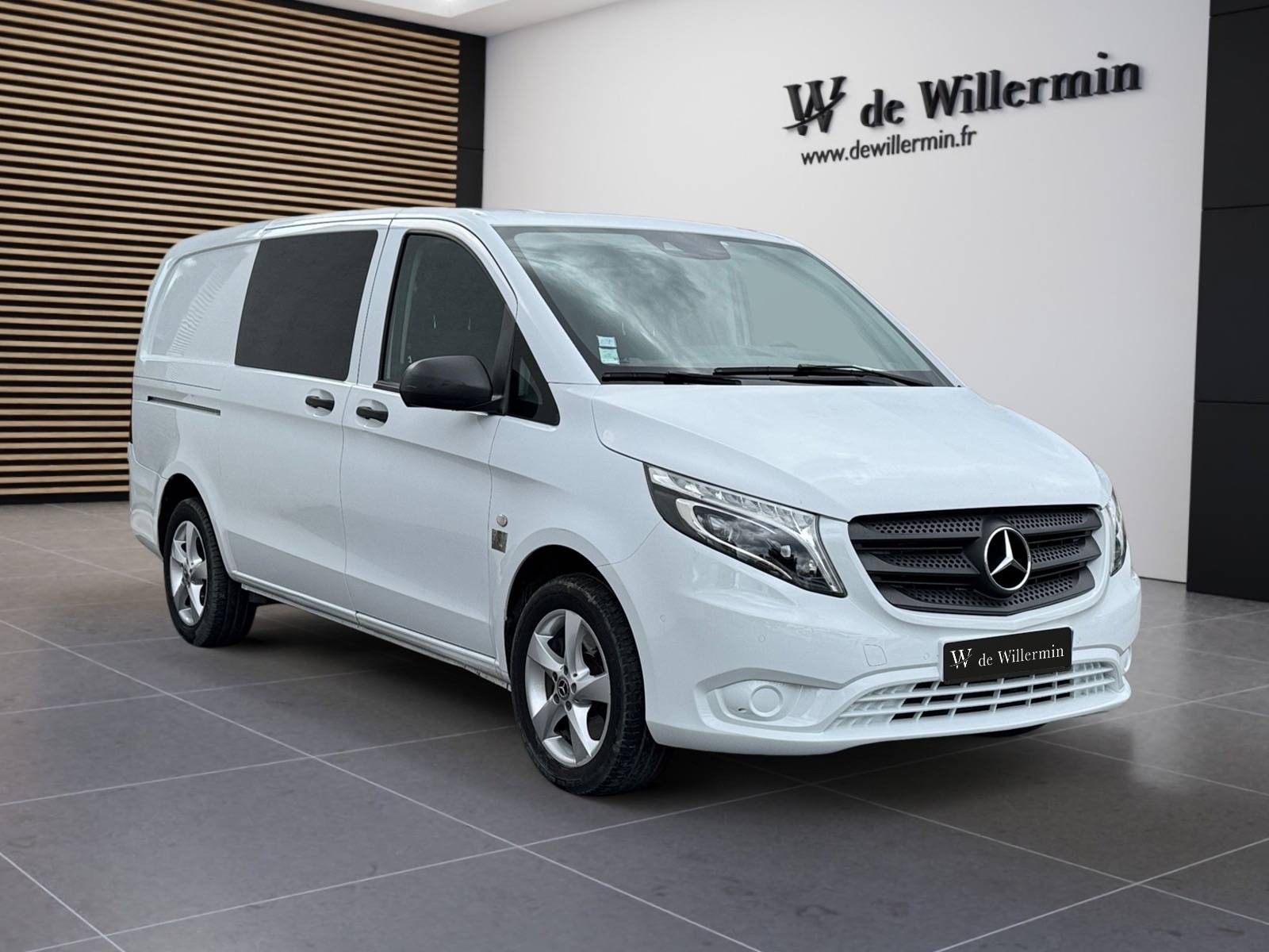 Photo Mercedes-Benz VITO 119 BlueTEC 4x4 Mixto Long  