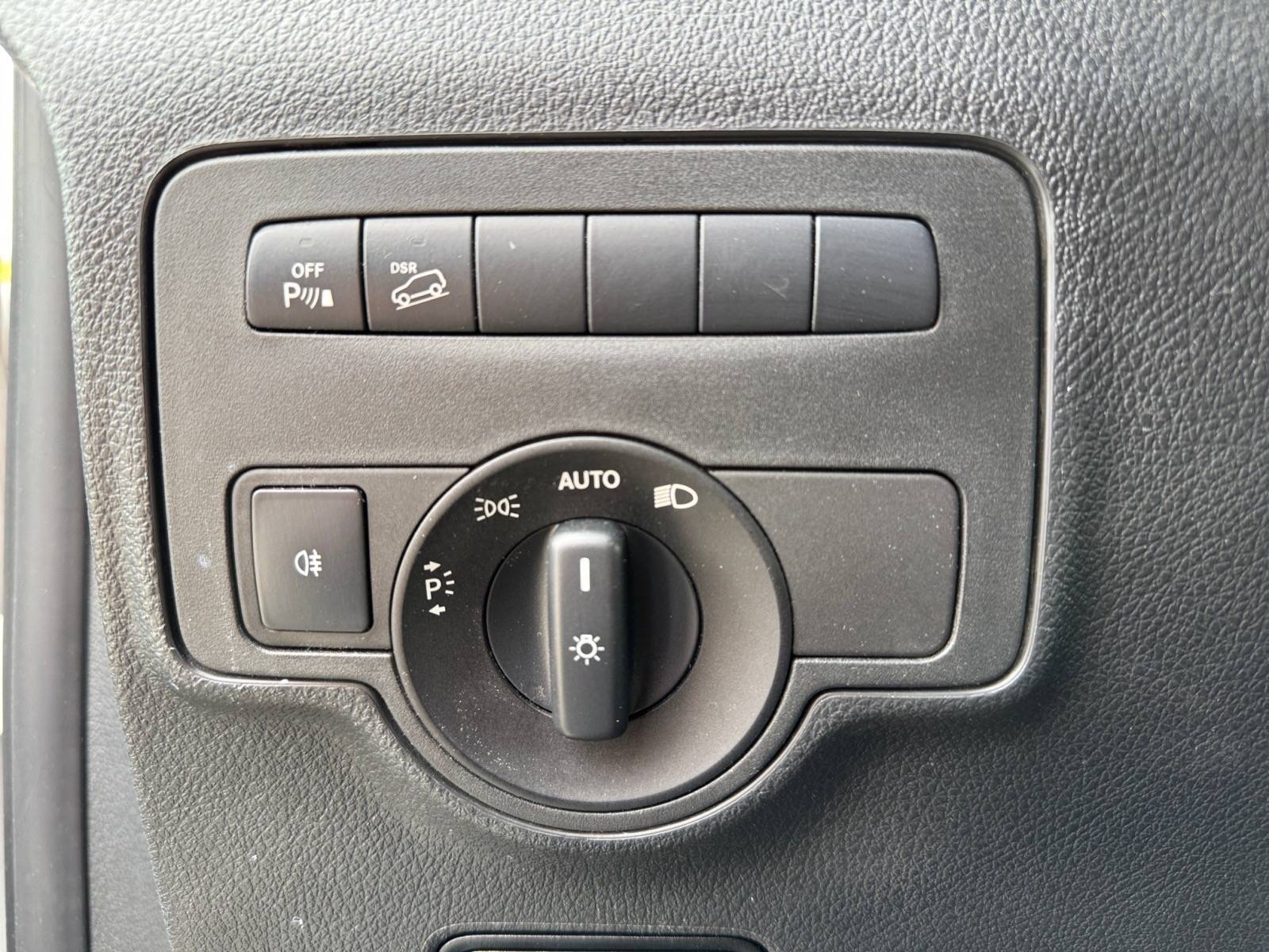 Image Mercedes-Benz VITO 119 BlueTEC 4x4 Mixto Long   119 BlueTEC 4x4 Mixto Long