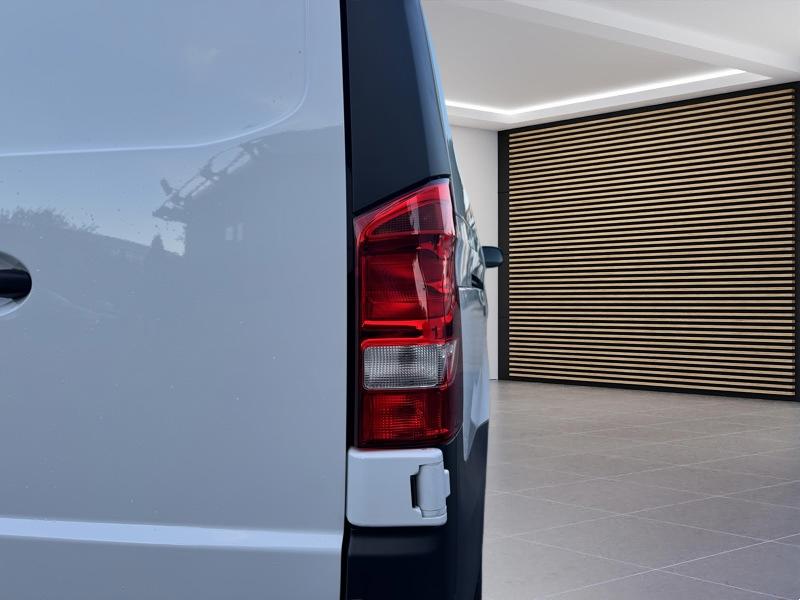 Image Mercedes-Benz VITO e 112 Fourgon Long  eVito Fourgon 60kWh LG e 112 Fourgon Long