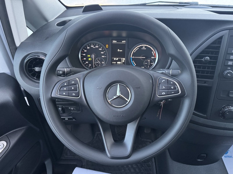 Image Mercedes-Benz VITO e 112 Fourgon Long  eVito Fourgon 60kWh LG e 112 Fourgon Long