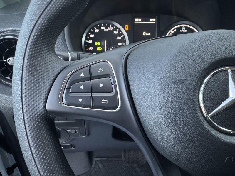 Image Mercedes-Benz VITO e 112 Fourgon Long  eVito Fourgon 60kWh LG e 112 Fourgon Long