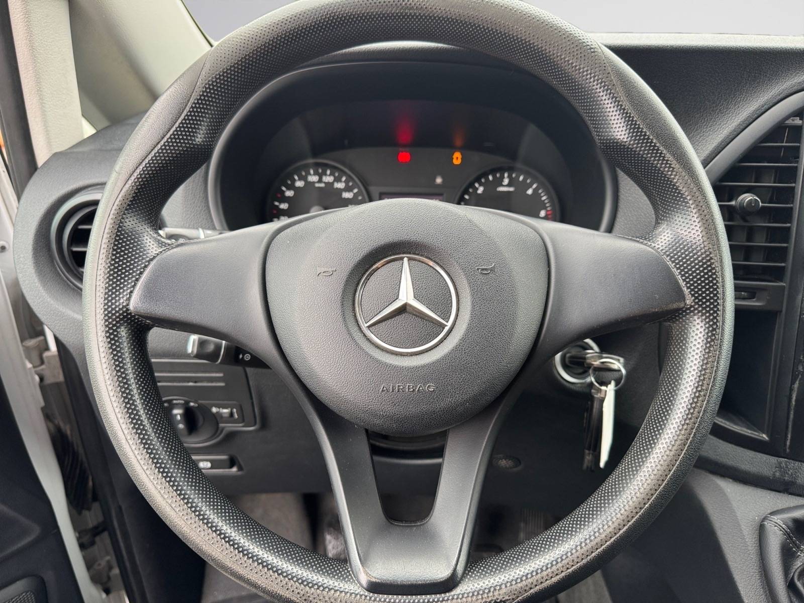 Image Mercedes-Benz VITO VITO FOURGON 114 CDI COMPACT FWD PRO   VITO FOURGON 114 CDI COMPACT FWD PRO