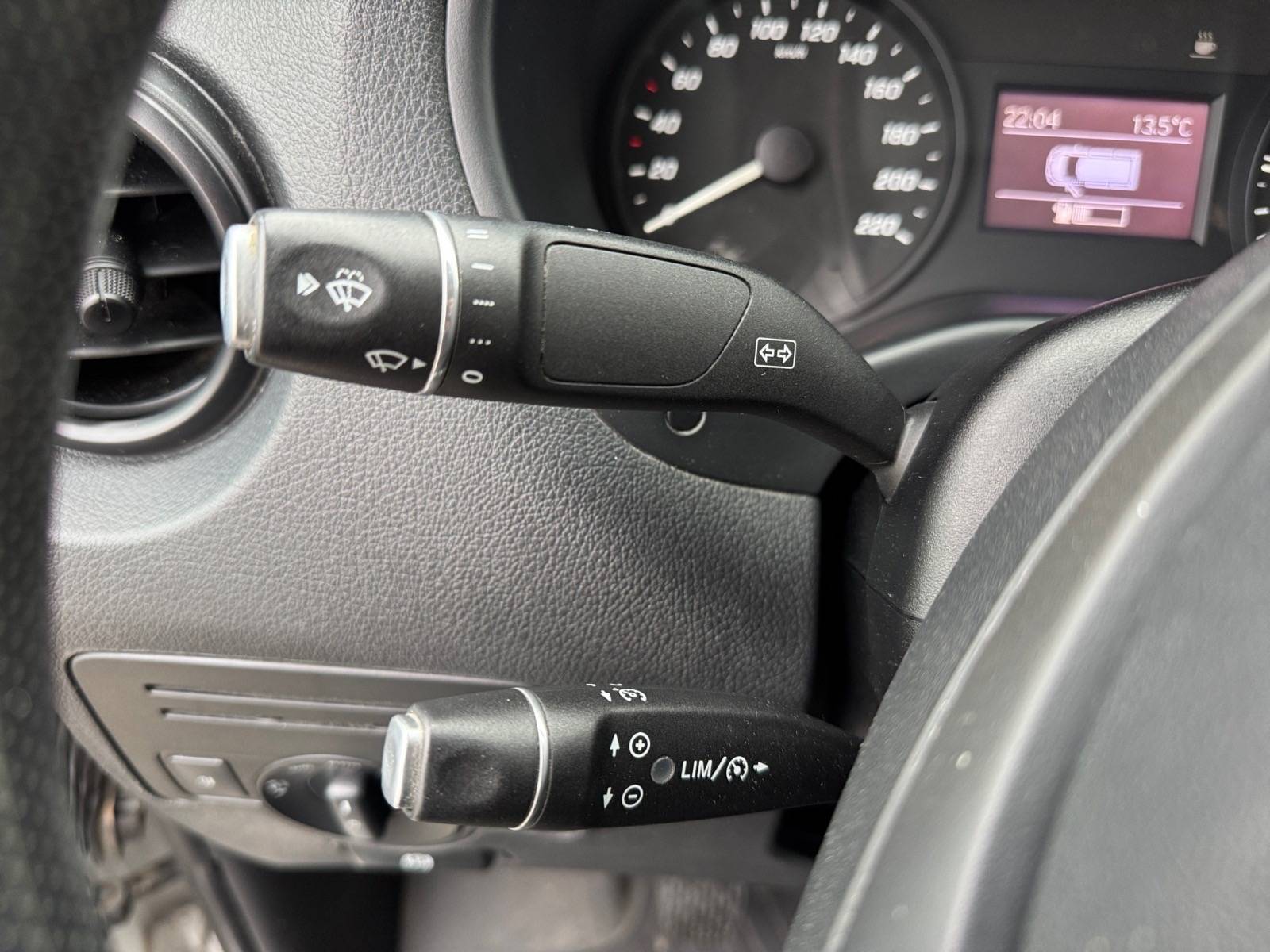 Image Mercedes-Benz VITO VITO FOURGON 114 CDI COMPACT FWD PRO   VITO FOURGON 114 CDI COMPACT FWD PRO