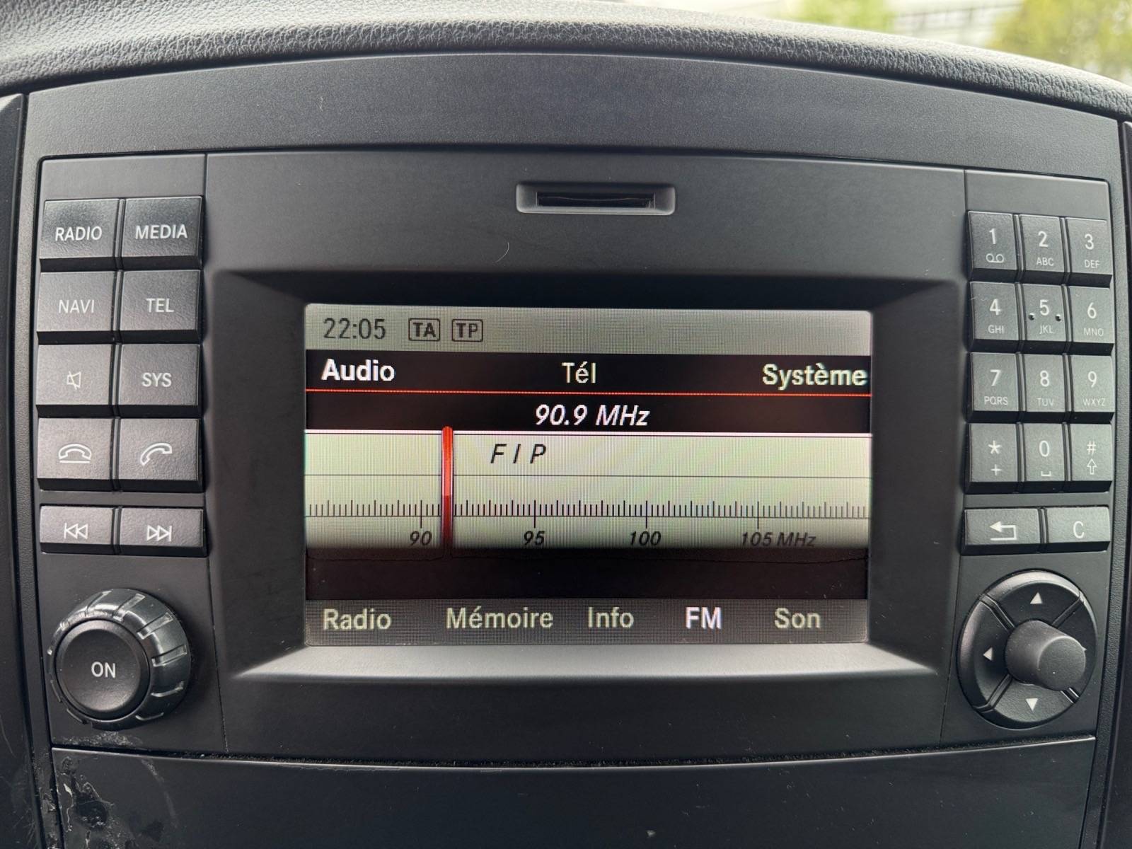 Image Mercedes-Benz VITO VITO FOURGON 114 CDI COMPACT FWD PRO   VITO FOURGON 114 CDI COMPACT FWD PRO