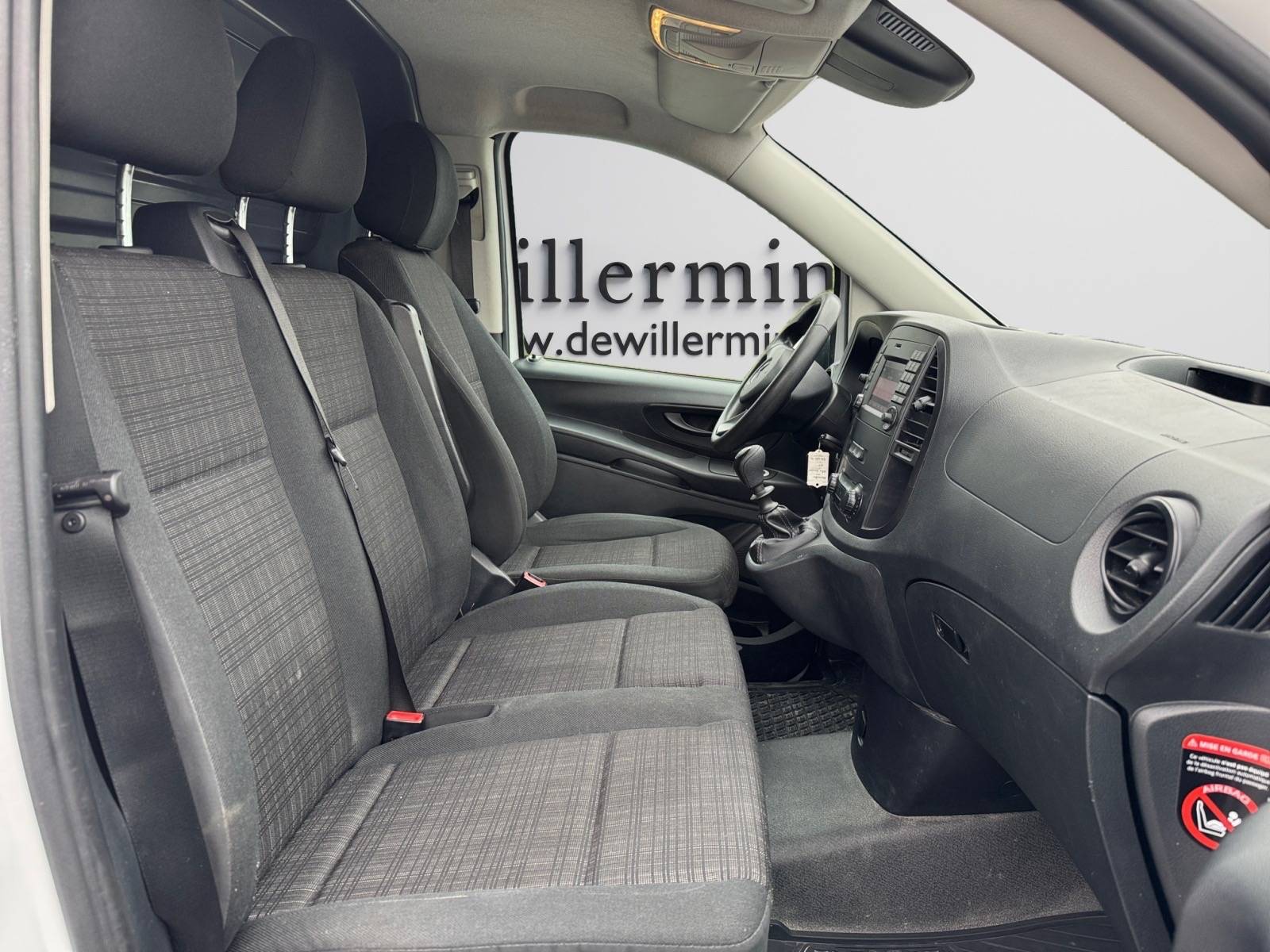 Image Mercedes-Benz VITO VITO FOURGON 114 CDI COMPACT FWD PRO   VITO FOURGON 114 CDI COMPACT FWD PRO