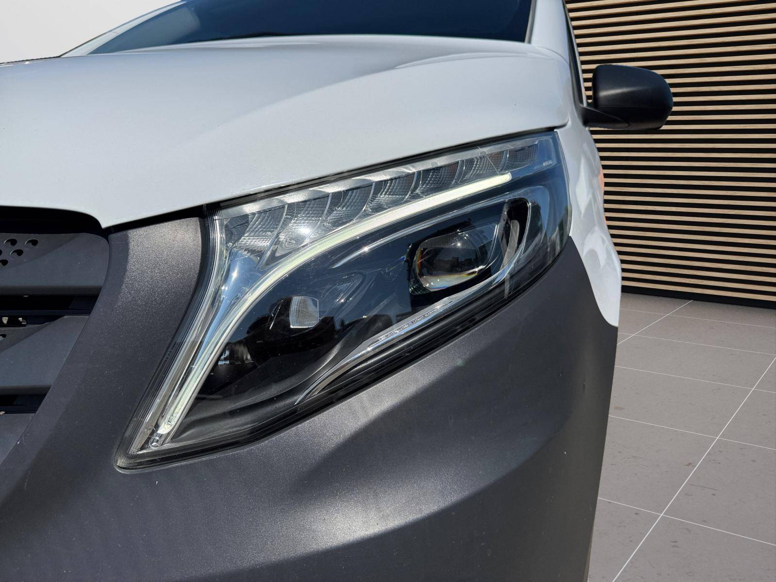 Image Mercedes-Benz VITO 114 CDI Fourgon Extra long  VITO FOURGON 114 CDI EXTRA LONG BVA RWD PRO 114 CDI Fourgon Extra long