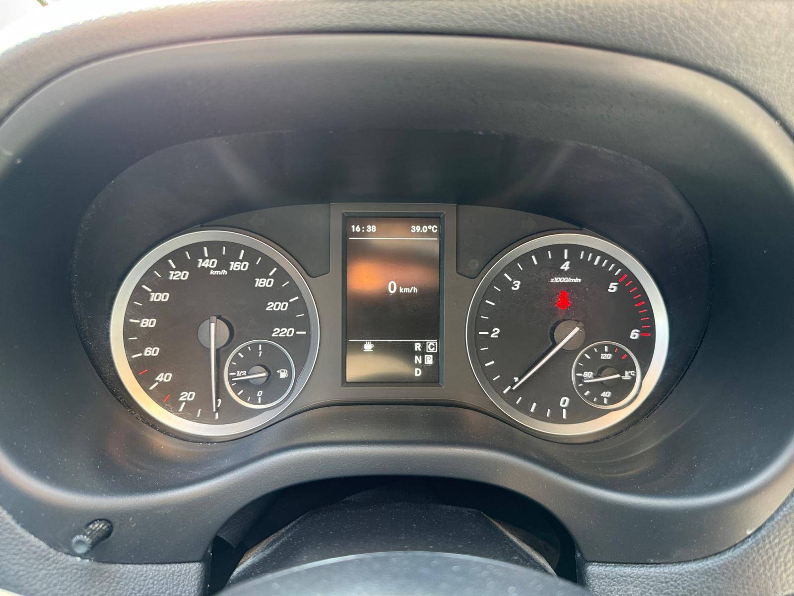 Image Mercedes-Benz VITO 114 CDI Fourgon Extra long  VITO FOURGON 114 CDI EXTRA LONG BVA RWD PRO 114 CDI Fourgon Extra long