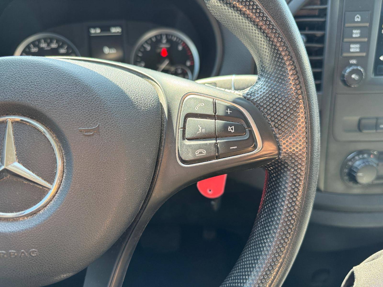 Image Mercedes-Benz VITO 114 CDI Fourgon Extra long  VITO FOURGON 114 CDI EXTRA LONG BVA RWD PRO 114 CDI Fourgon Extra long