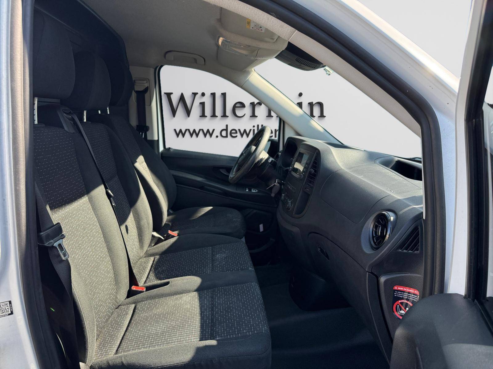 Image Mercedes-Benz VITO 114 CDI Fourgon Extra long  VITO FOURGON 114 CDI EXTRA LONG BVA RWD PRO 114 CDI Fourgon Extra long