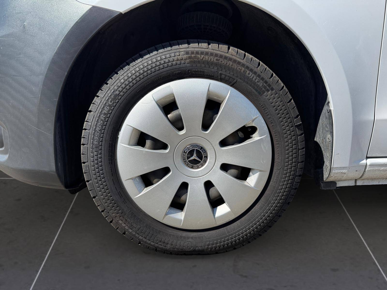 Image Mercedes-Benz VITO 114 CDI Fourgon Extra long  VITO FOURGON 114 CDI EXTRA LONG BVA RWD PRO 114 CDI Fourgon Extra long