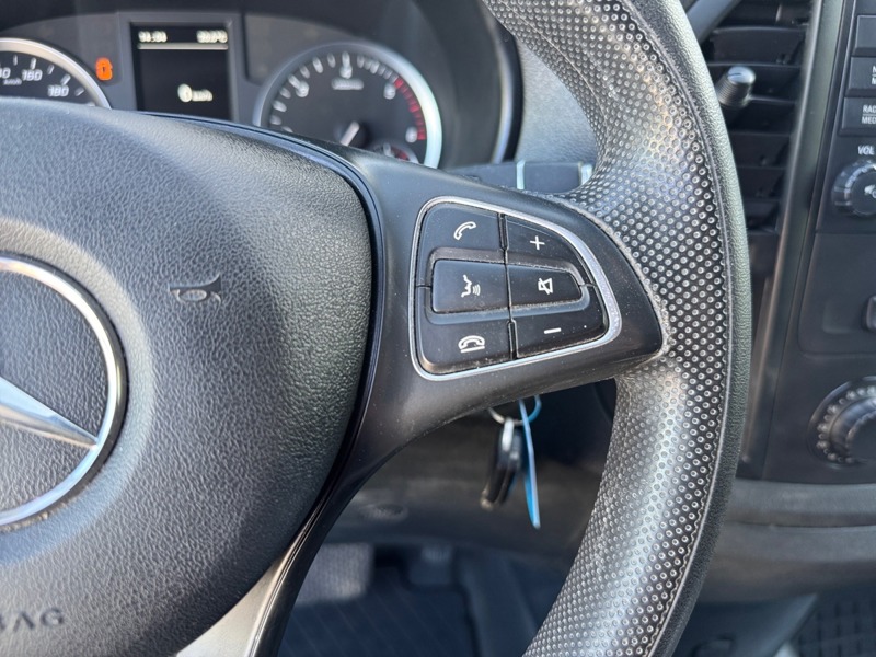 Image Mercedes-Benz VITO 114 CDI Fourgon Long 9G-Tronic Pro   114 CDI Fourgon Long 9G-Tronic Pro