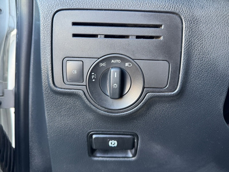 Image Mercedes-Benz VITO 114 CDI Fourgon Long 9G-Tronic Pro   114 CDI Fourgon Long 9G-Tronic Pro