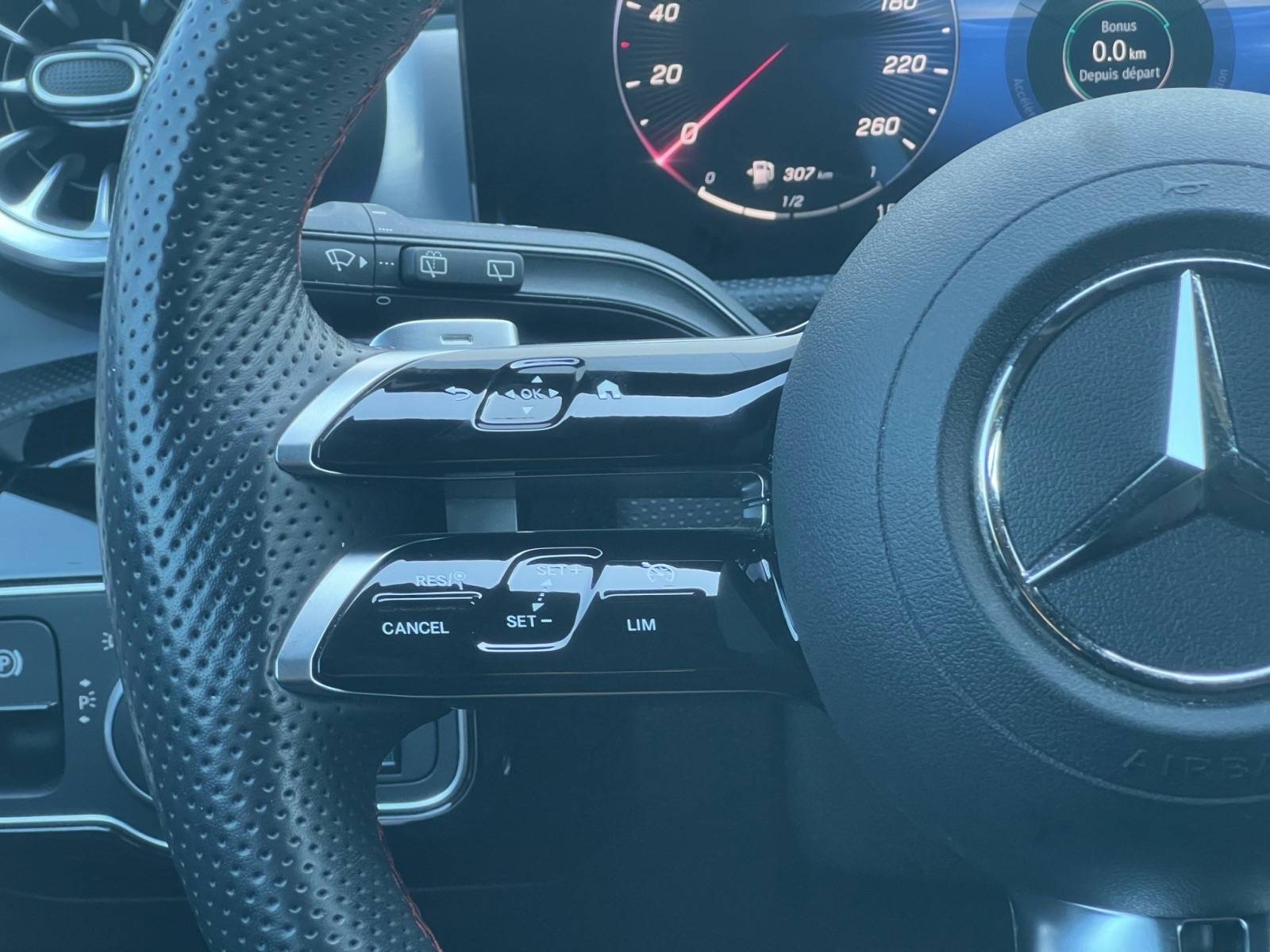 Image Mercedes-Benz CLA SHOOTING BRAKE CLA 200 d Shooting Brake AMG Line  CLA 200D AMG LINE CLA 200 d Shooting Brake AMG Line