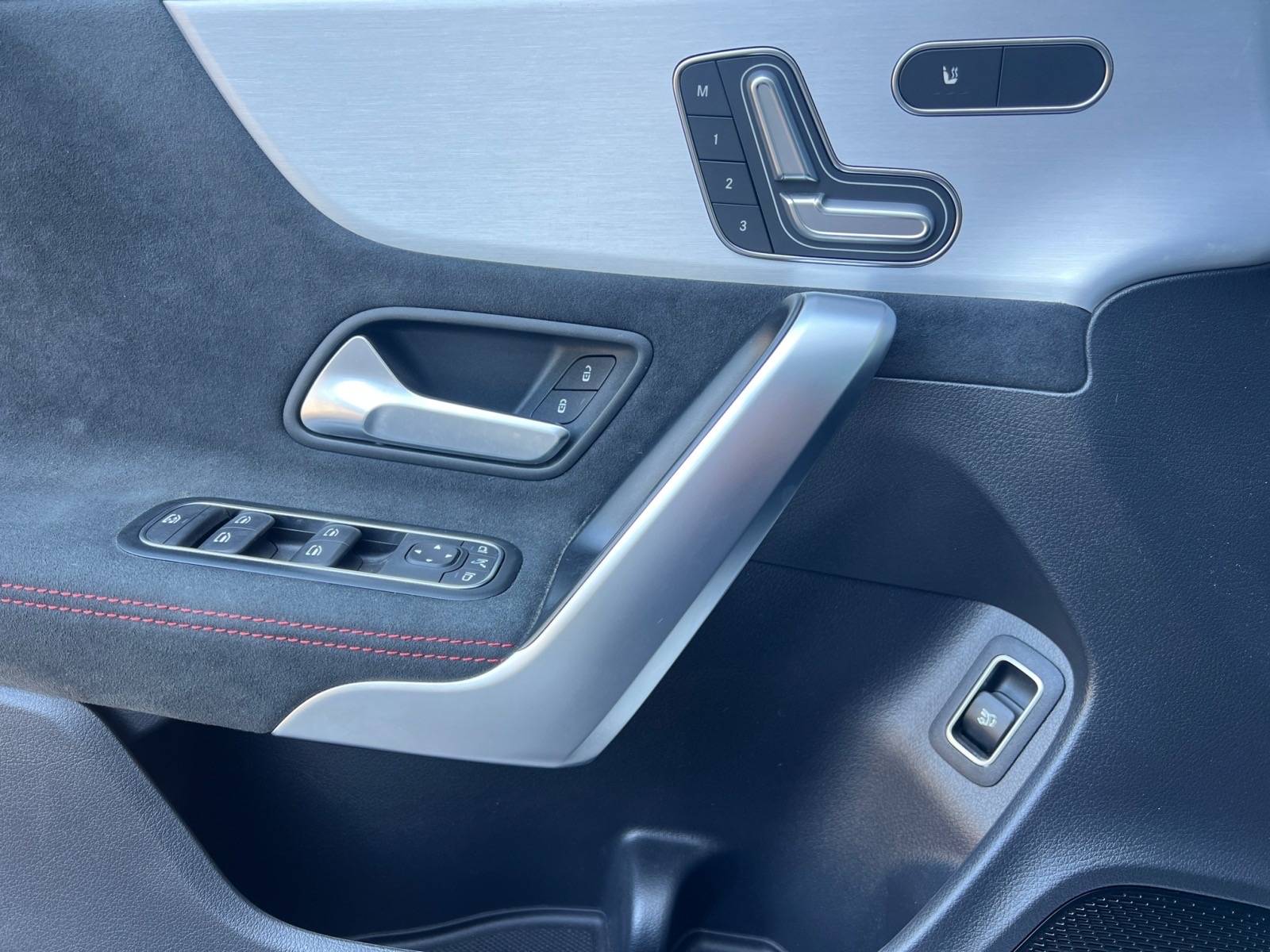 Image Mercedes-Benz CLA SHOOTING BRAKE CLA 200 d Shooting Brake AMG Line  CLA 200D AMG LINE CLA 200 d Shooting Brake AMG Line