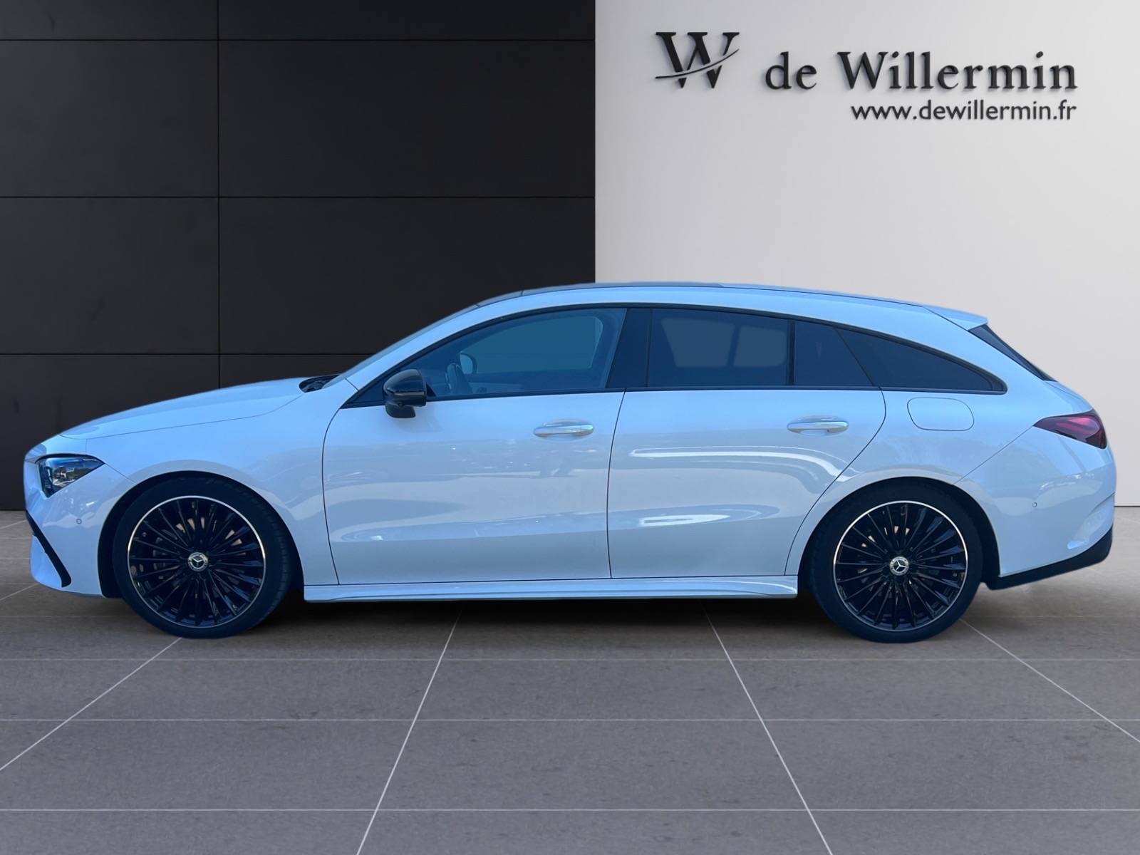 Image Mercedes-Benz CLA SHOOTING BRAKE CLA 200 d Shooting Brake AMG Line  CLA 200D AMG LINE CLA 200 d Shooting Brake AMG Line