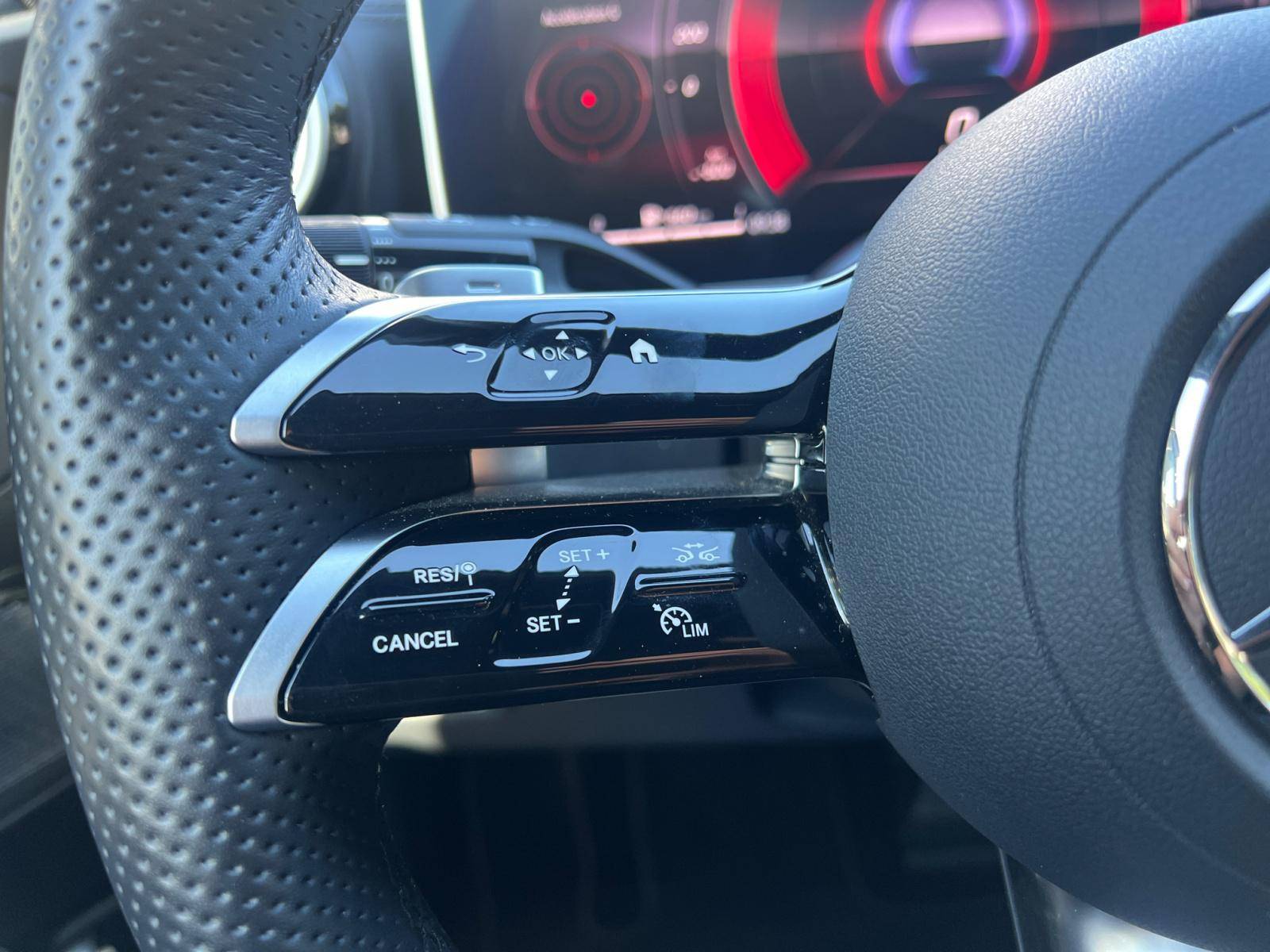 Image Mercedes-Benz CLASSE C BERLINE Classe C 300 e Hybrid EQ Berline AMG Line  Classe C 300 e Hybrid EQ Berline AMG Line Classe C 300 e Hybrid EQ Berline AMG Line