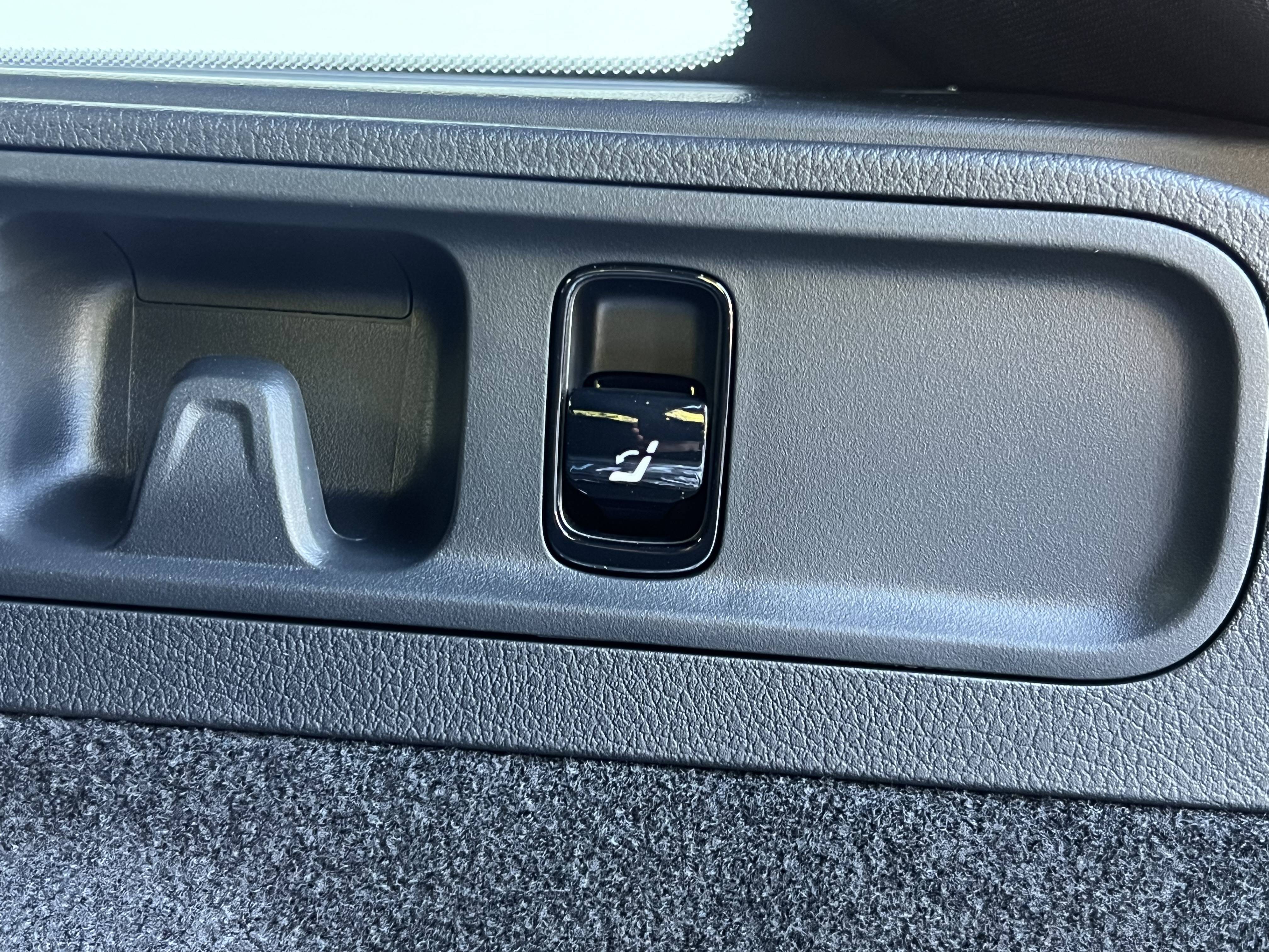 Image Mercedes-Benz CLASSE C BREAK Classe C 300 e Hybrid EQ Break AMG Line  Classe C 300 e Hybrid EQ Break AMG Line Classe C 300 e Hybrid EQ Break AMG Line