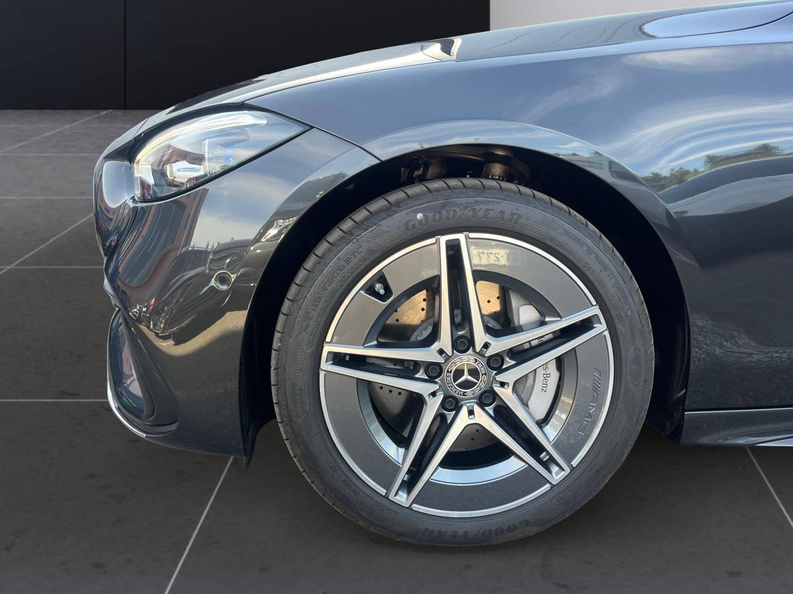 Image Mercedes-Benz CLASSE C BREAK Classe C 300 de Hybrid EQ Break AMG Line  Classe C 300 d e Hybrid EQ Break AMG Line Classe C 300 de Hybrid EQ Break AMG Line