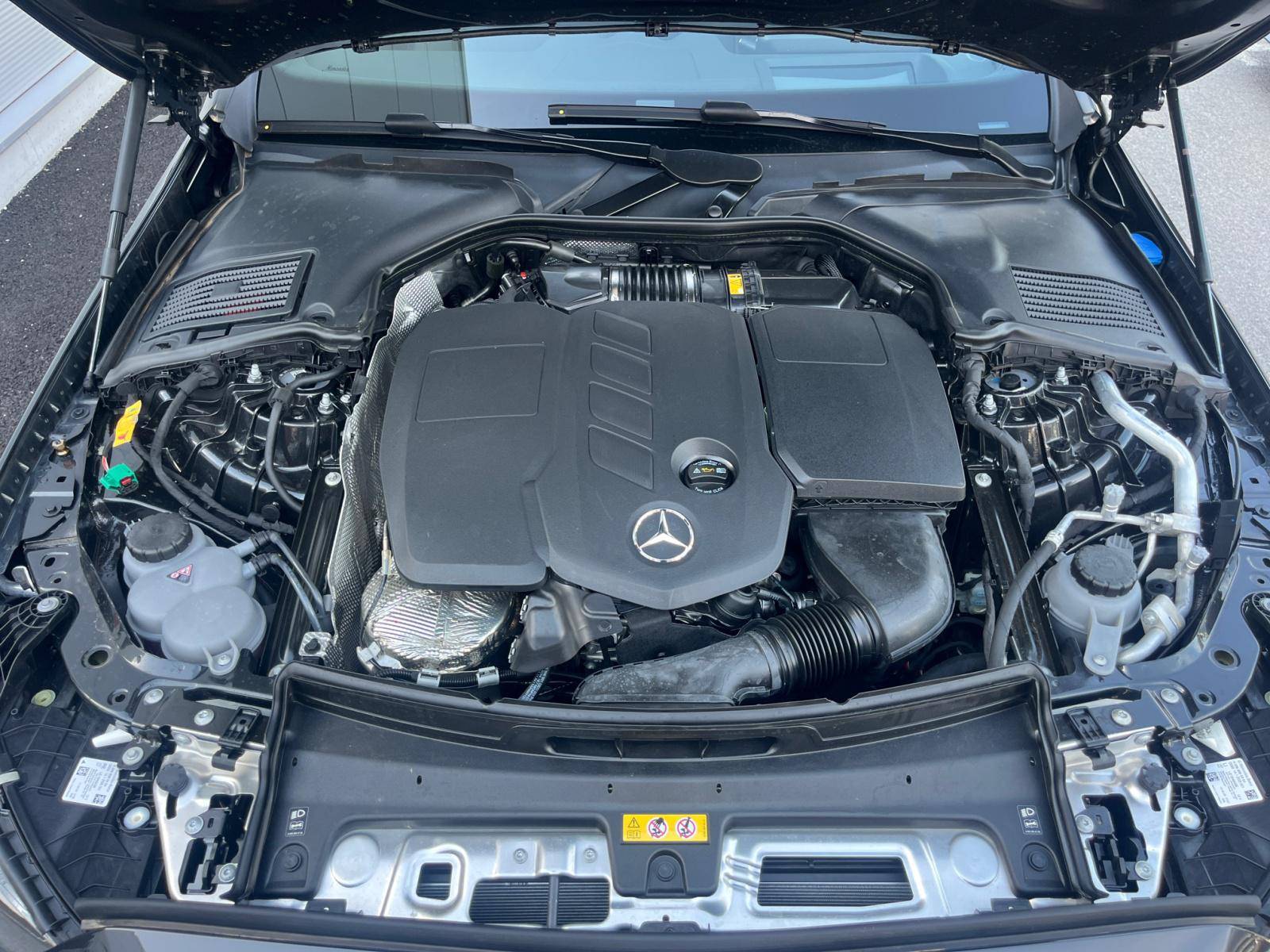 Image Mercedes-Benz CLASSE C BREAK Classe C 300 de Hybrid EQ Break AMG Line  Classe C 300 d e Hybrid EQ Break AMG Line Classe C 300 de Hybrid EQ Break AMG Line