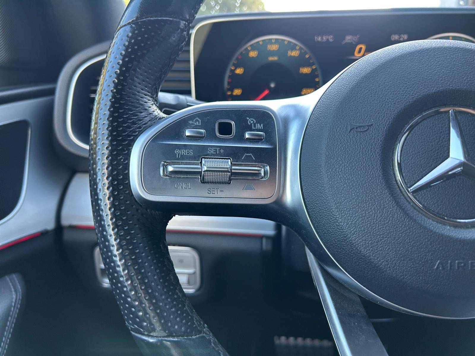 Image Mercedes-Benz GLE 350 de 4MATIC AMG Line  Classe GLE 350 de EQ POWER 9G-Tronic 4Matic AMG Line 350 de 4MATIC AMG Line