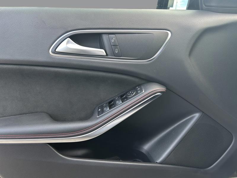 Image Mercedes-Benz CLASSE A A 45 AMG 4MATIC   A 45 AMG 4MATIC