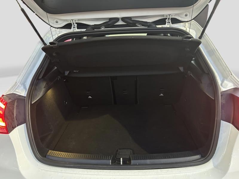 Image Mercedes-Benz CLASSE A A 180 d AMG Line Classe A 180 d 7G-DCT AMG Line A 180 d