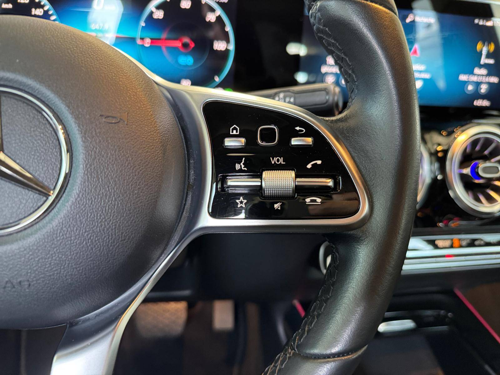 Image Mercedes-Benz EQA 250 Limited Edition  EQA 250 190 ch Limited Edition 250 Limited Edition