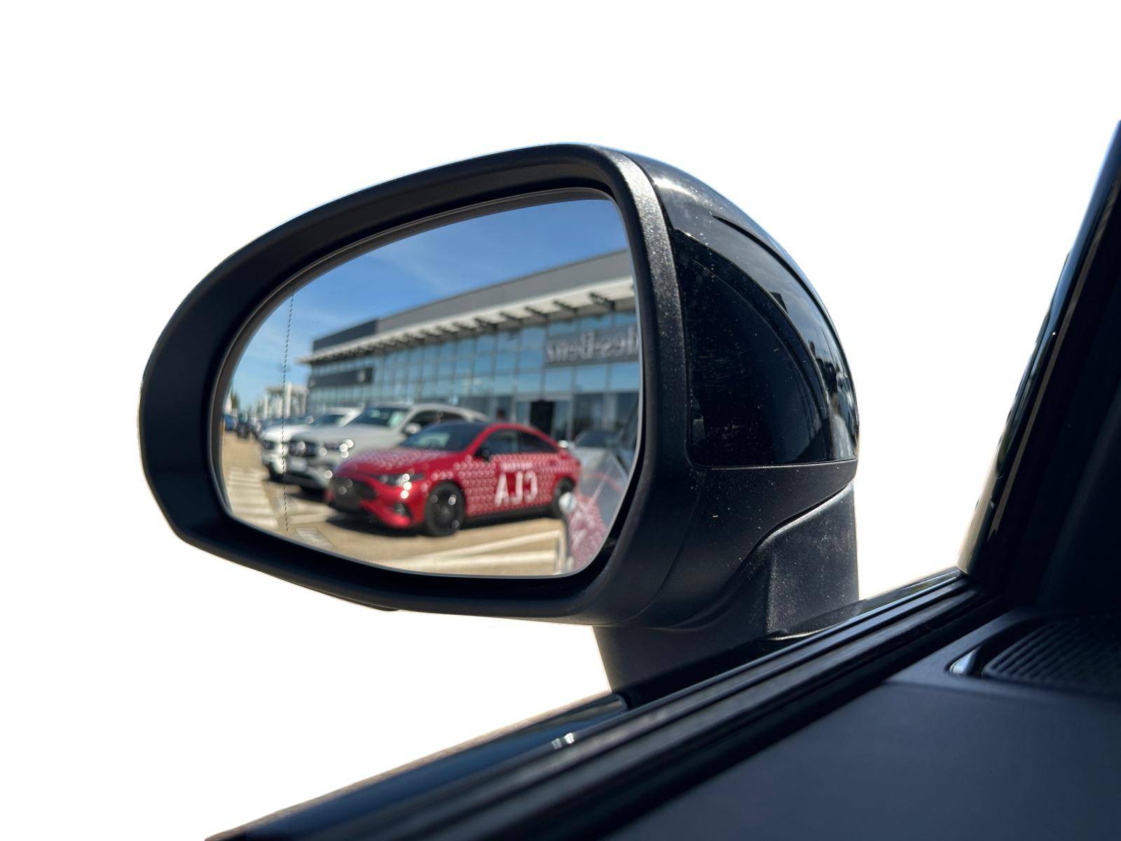 Image Mercedes-Benz GLC COUPÉ GLC 300 e Hybrid EQ 4MATIC Coupé AMG Line  GLC COUPE 300e AMG LINE 4MATIC GLC 300 e Hybrid EQ 4MATIC Coupé AMG Line