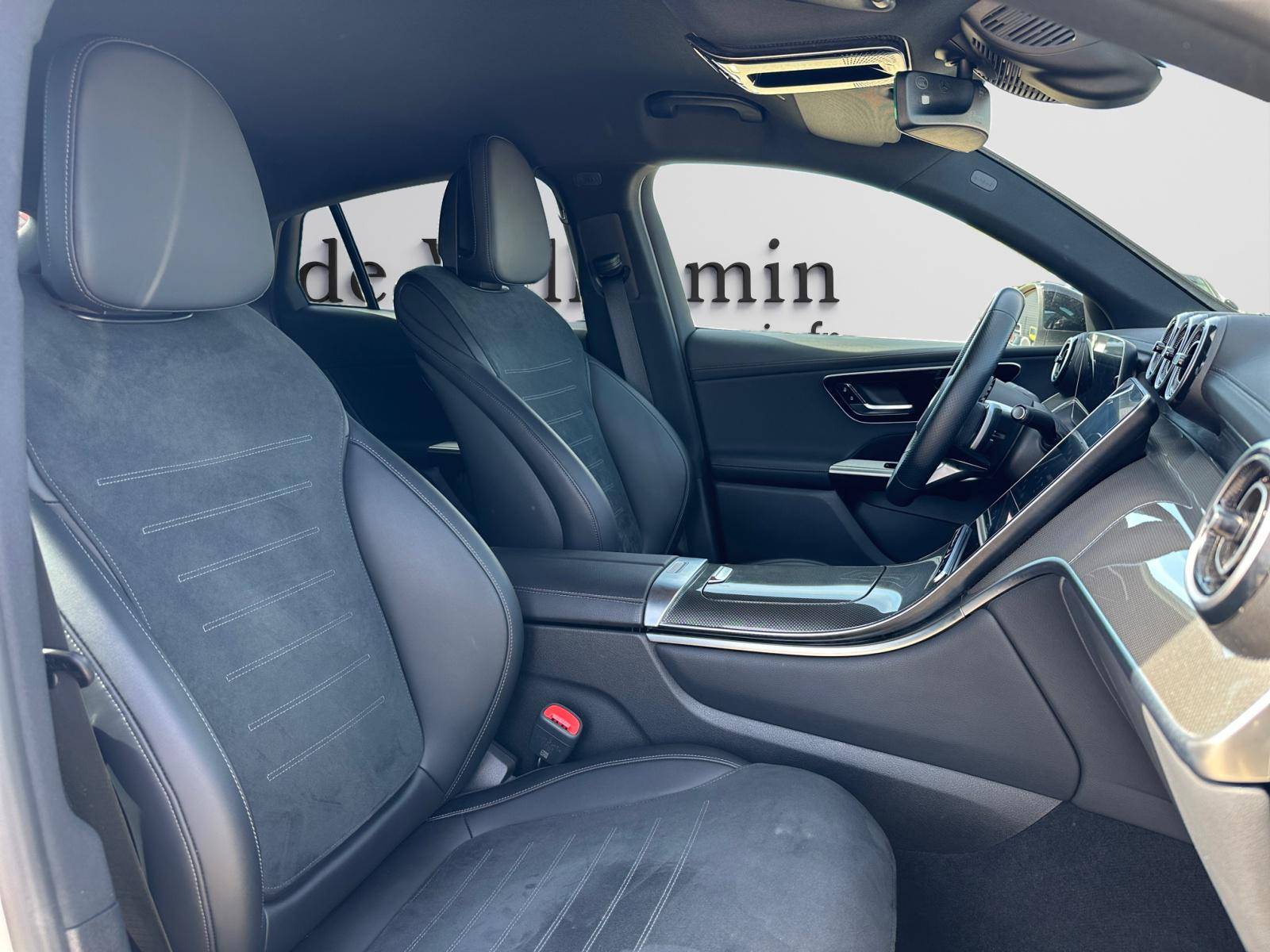 Image Mercedes-Benz GLC COUPÉ GLC 300 e Hybrid EQ 4MATIC Coupé AMG Line  GLC COUPE 300e AMG LINE 4MATIC GLC 300 e Hybrid EQ 4MATIC Coupé AMG Line