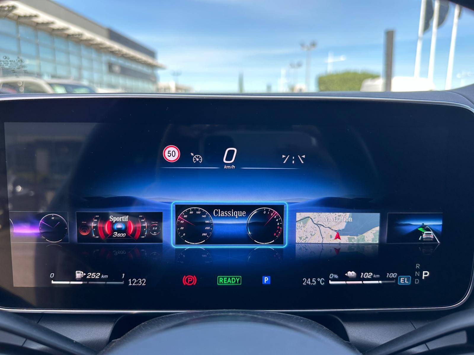 Image Mercedes-Benz GLC COUPÉ GLC 300 e Hybrid EQ 4MATIC Coupé AMG Line  GLC COUPE 300e AMG LINE 4MATIC GLC 300 e Hybrid EQ 4MATIC Coupé AMG Line