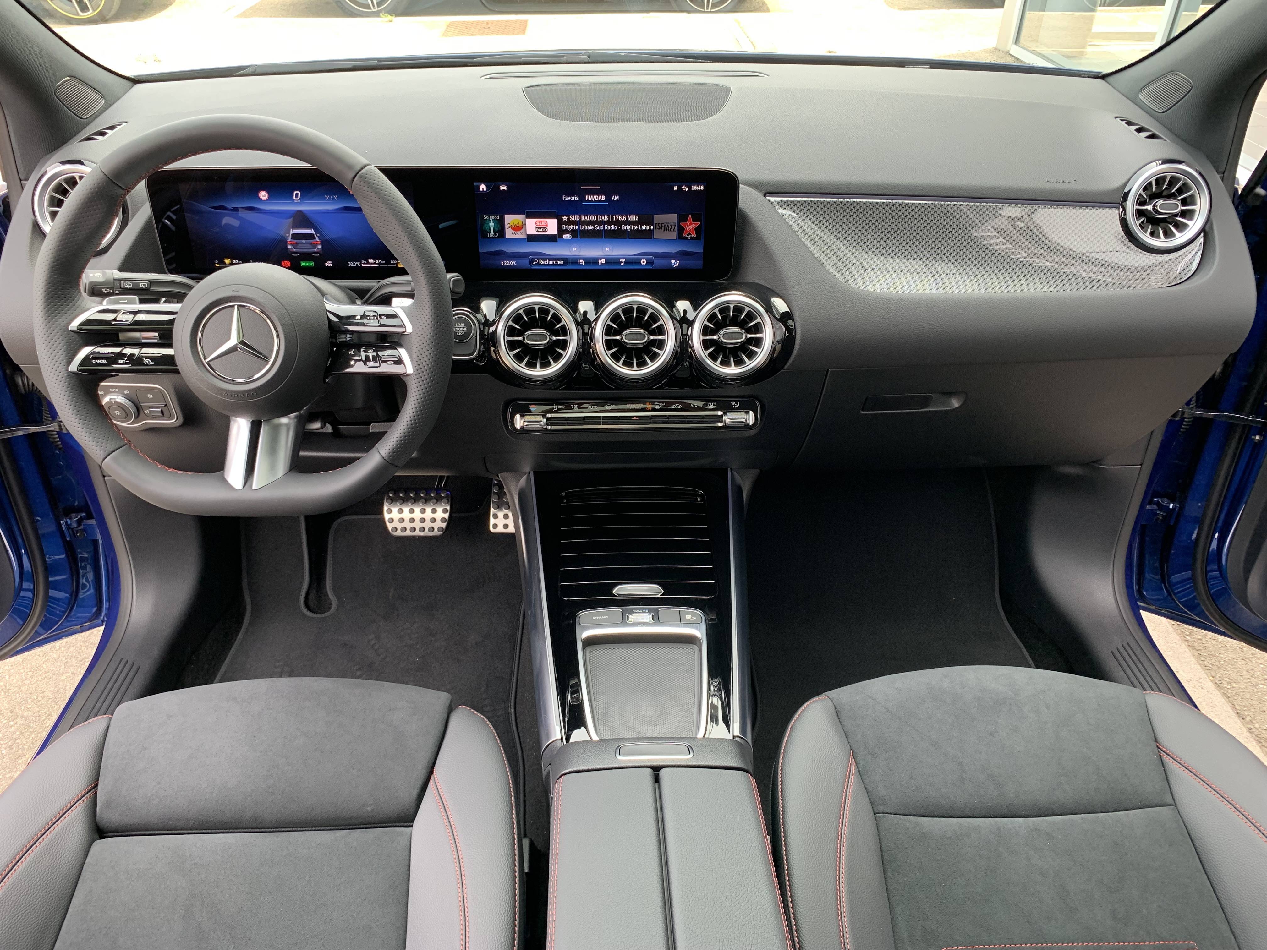 Image Mercedes-Benz CLASSE B 250 e AMG Line  Classe B 250 e Hybrid EQ AMG Line 250 e AMG Line