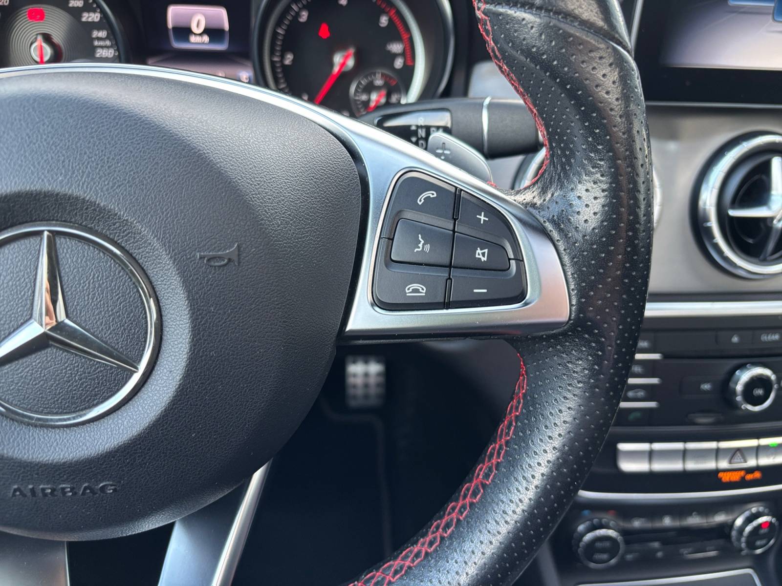 Image Mercedes-Benz CLA SHOOTING BRAKE CLA 200 d SB Fascination  CLA Shooting Brake 200 d Fascination CLA 200 d SB Fascination