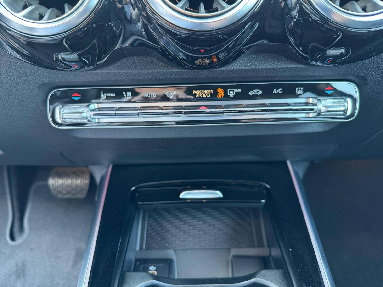 Image Mercedes-Benz EQB 250+ Business Edition  EQB 250+ Business Edition 250+ Business Edition