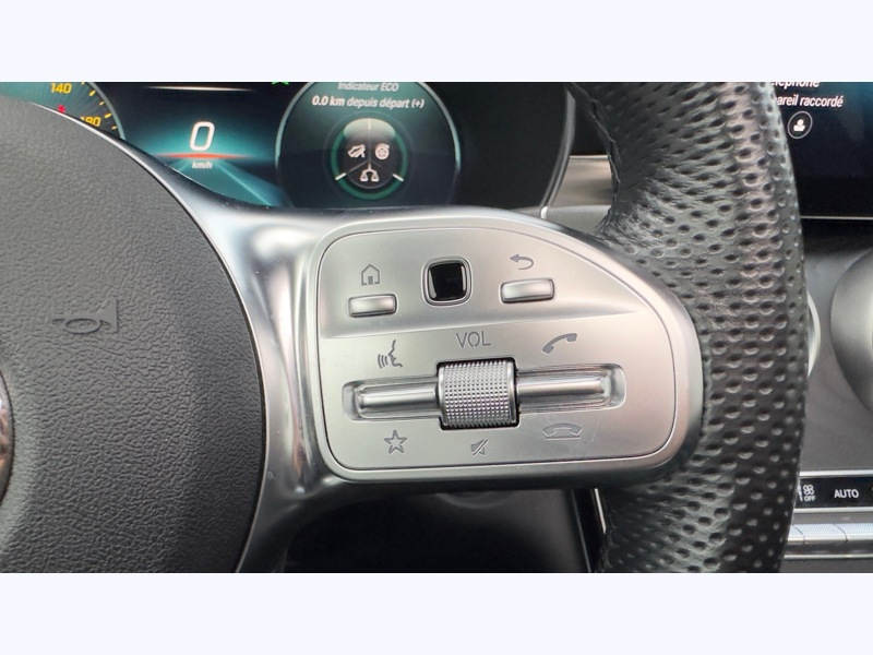 Image Mercedes-Benz GLC COUPÉ GLC 220 d 4MATIC Coupé AMG Line Launch Edition   GLC 220 d 4MATIC Coupé AMG Line Launch Edition