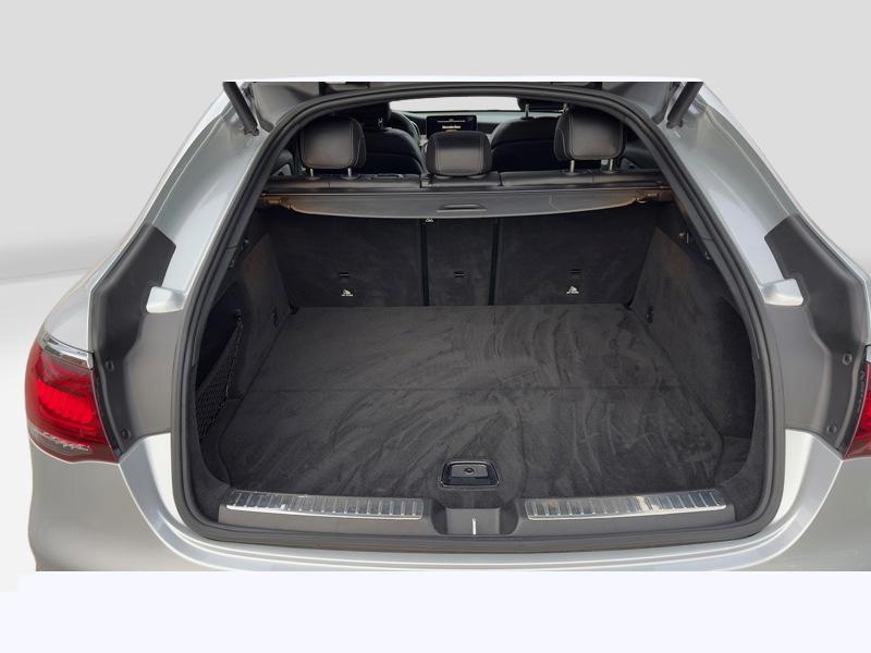 Image Mercedes-Benz GLC COUPÉ GLC 220 d 4MATIC Coupé AMG Line Launch Edition   GLC 220 d 4MATIC Coupé AMG Line Launch Edition