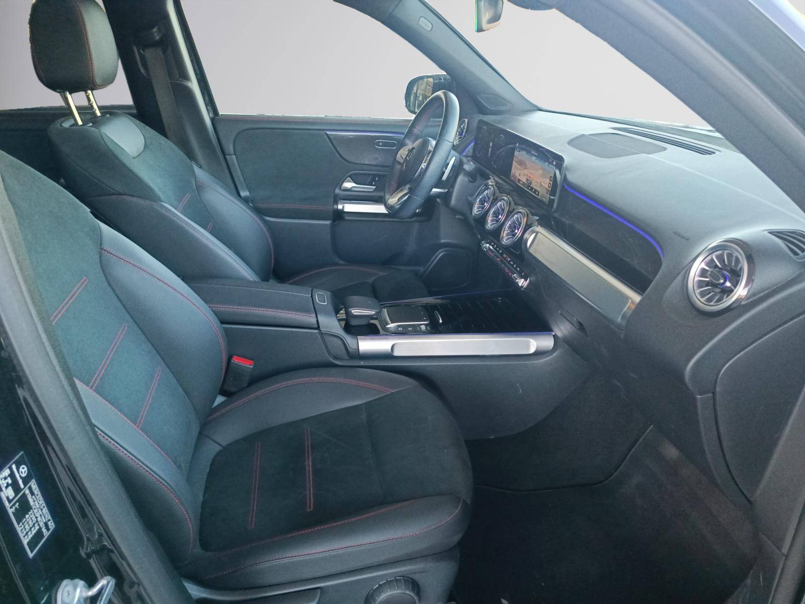 Image Mercedes-Benz GLB 200 d AMG Line  GLB 200 d AMG Line 200 d AMG Line