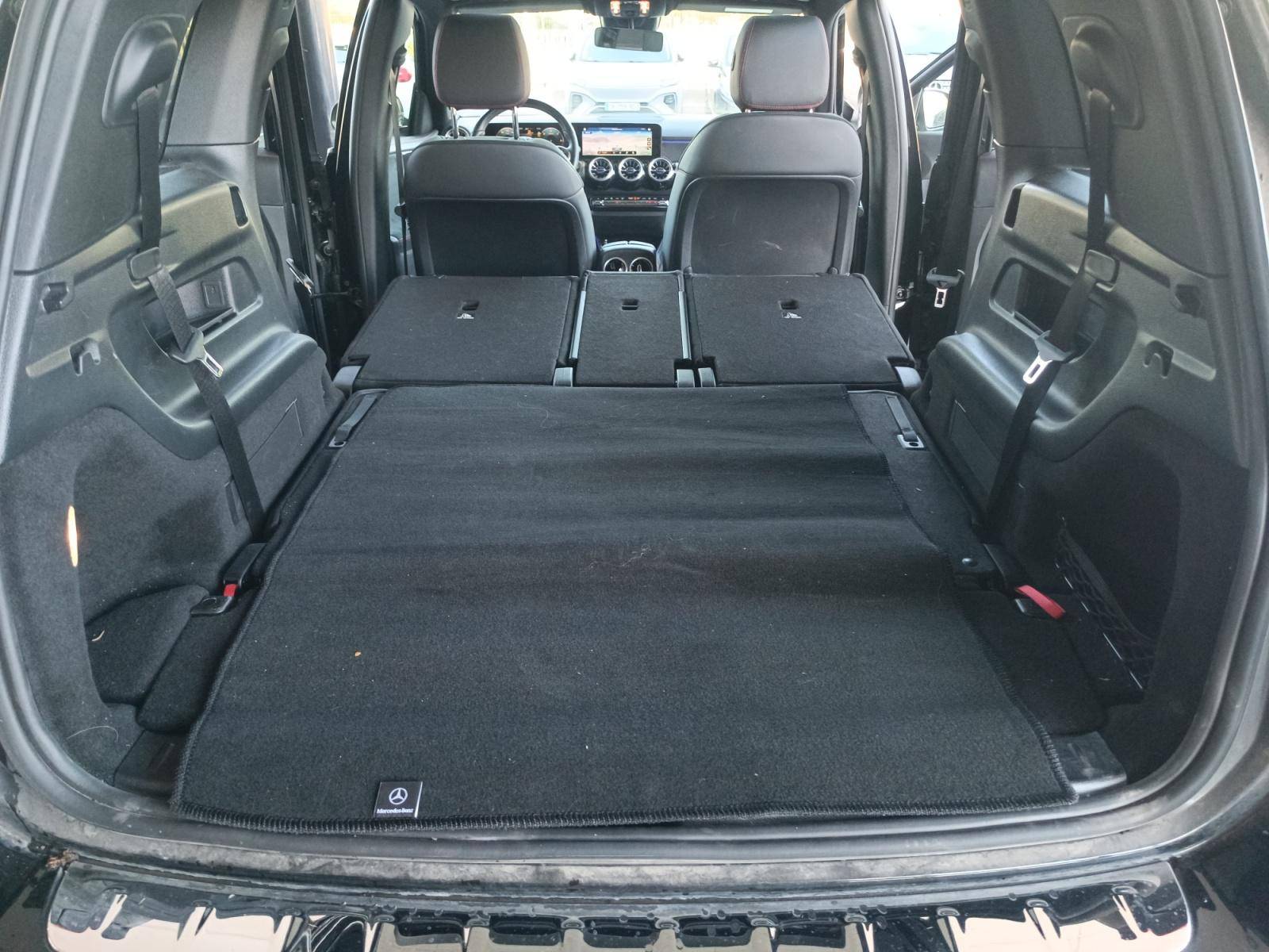 Image Mercedes-Benz GLB 200 d AMG Line  GLB 200 d AMG Line 200 d AMG Line