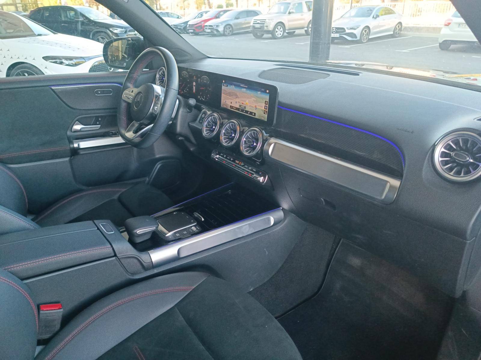 Image Mercedes-Benz GLB 200 d AMG Line  GLB 200 d AMG Line 200 d AMG Line