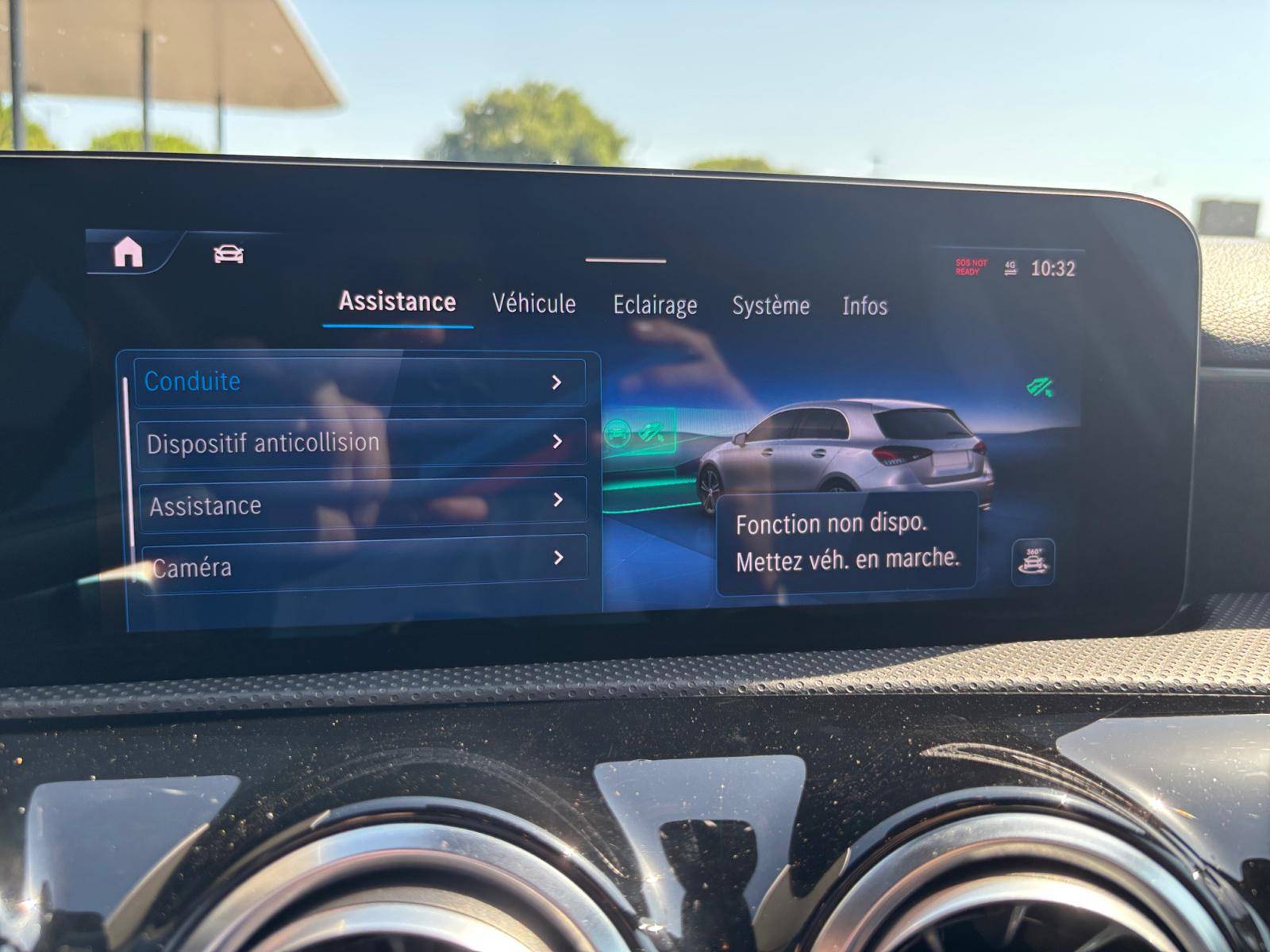 Image Mercedes-Benz CLASSE A 250 e AMG Line  Classe A 250 e Hybrid EQ Berline AMG Line 250 e AMG Line