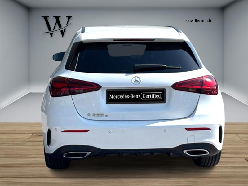 Image Mercedes-Benz CLASSE A 250 e AMG Line  Classe A 250 e Hybrid EQ Berline AMG Line 250 e AMG Line