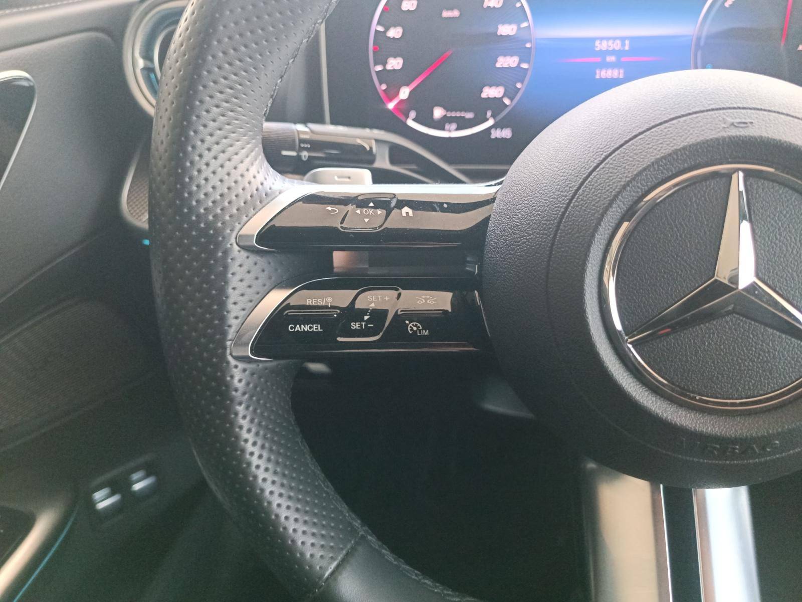 Image Mercedes-Benz CLASSE C BERLINE Classe C 300 e Hybrid EQ Berline AMG Line  Classe C 300 e Hybrid EQ Berline AMG Line Classe C 300 e Hybrid EQ Berline AMG Line