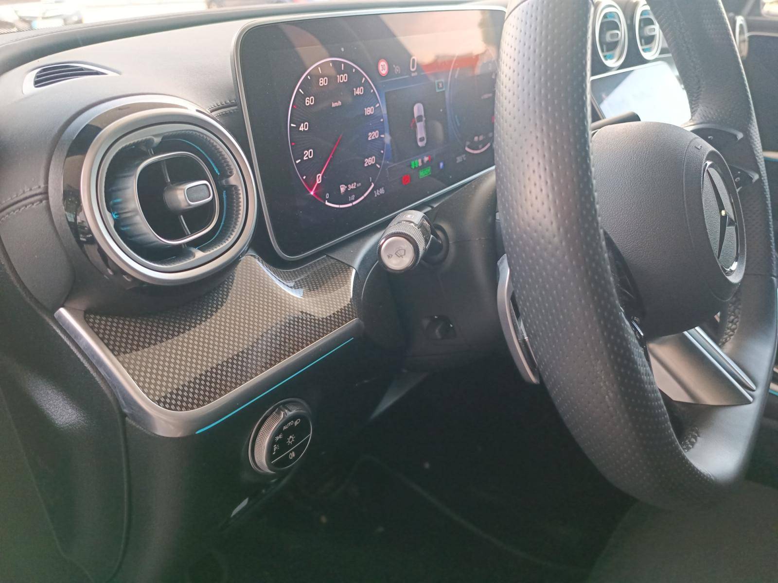 Image Mercedes-Benz CLASSE C BERLINE Classe C 300 e Hybrid EQ Berline AMG Line  Classe C 300 e Hybrid EQ Berline AMG Line Classe C 300 e Hybrid EQ Berline AMG Line