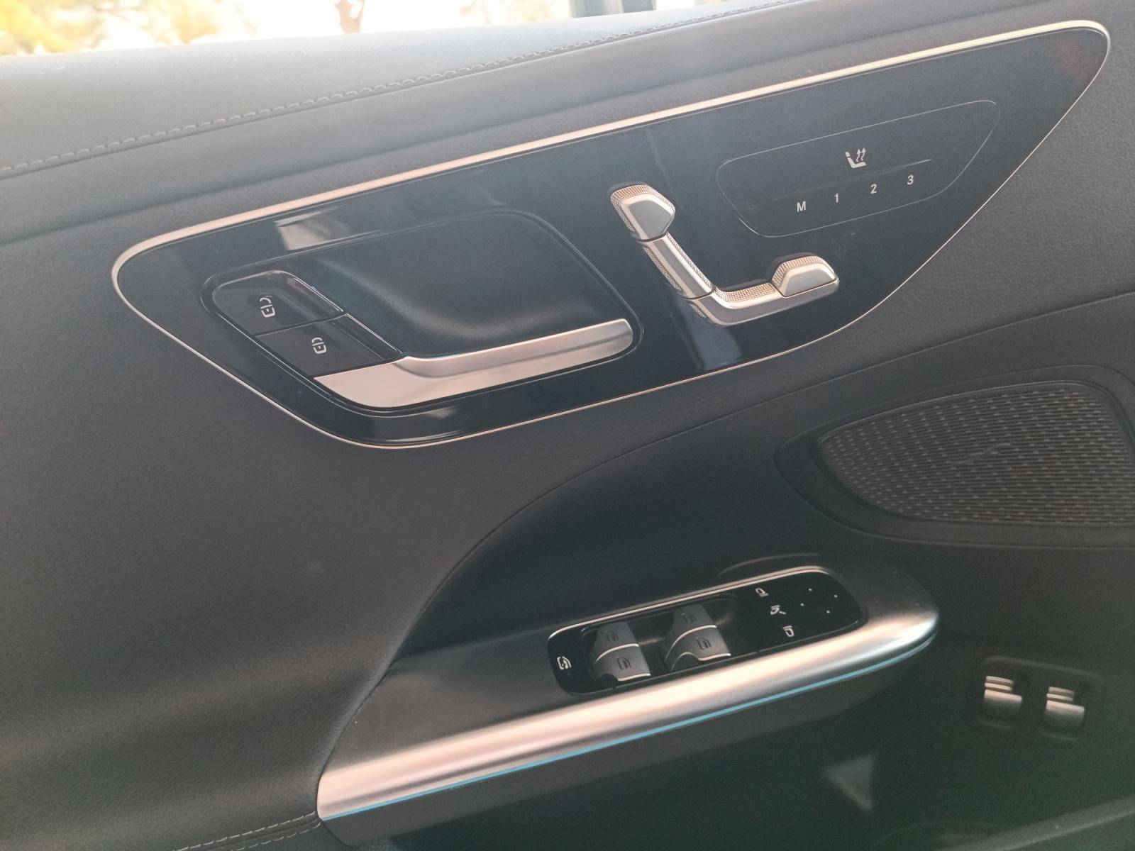 Image Mercedes-Benz CLASSE C BERLINE Classe C 300 e Hybrid EQ Berline AMG Line  Classe C 300 e Hybrid EQ Berline AMG Line Classe C 300 e Hybrid EQ Berline AMG Line