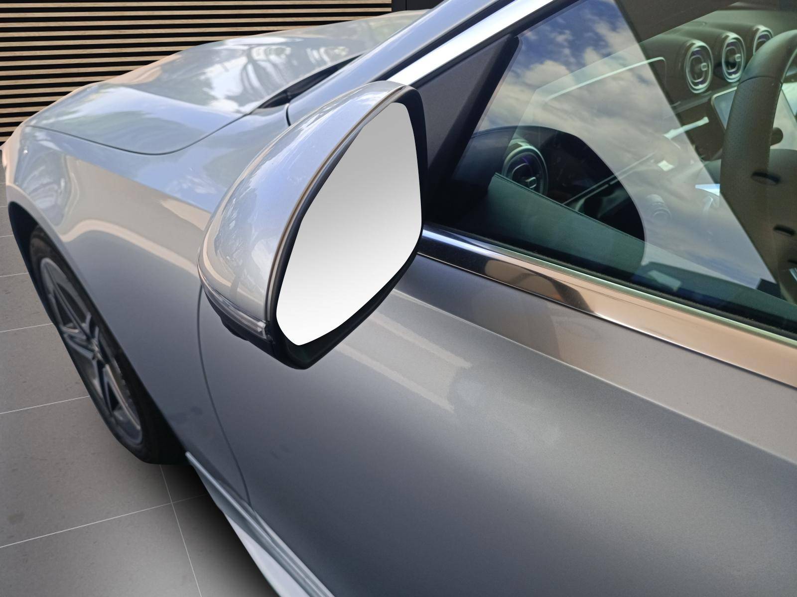 Image Mercedes-Benz CLASSE C BERLINE Classe C 300 e Hybrid EQ Berline AMG Line  Classe C 300 d e Hybrid EQ Berline AMG Line Classe C 300 e Hybrid EQ Berline AMG Line