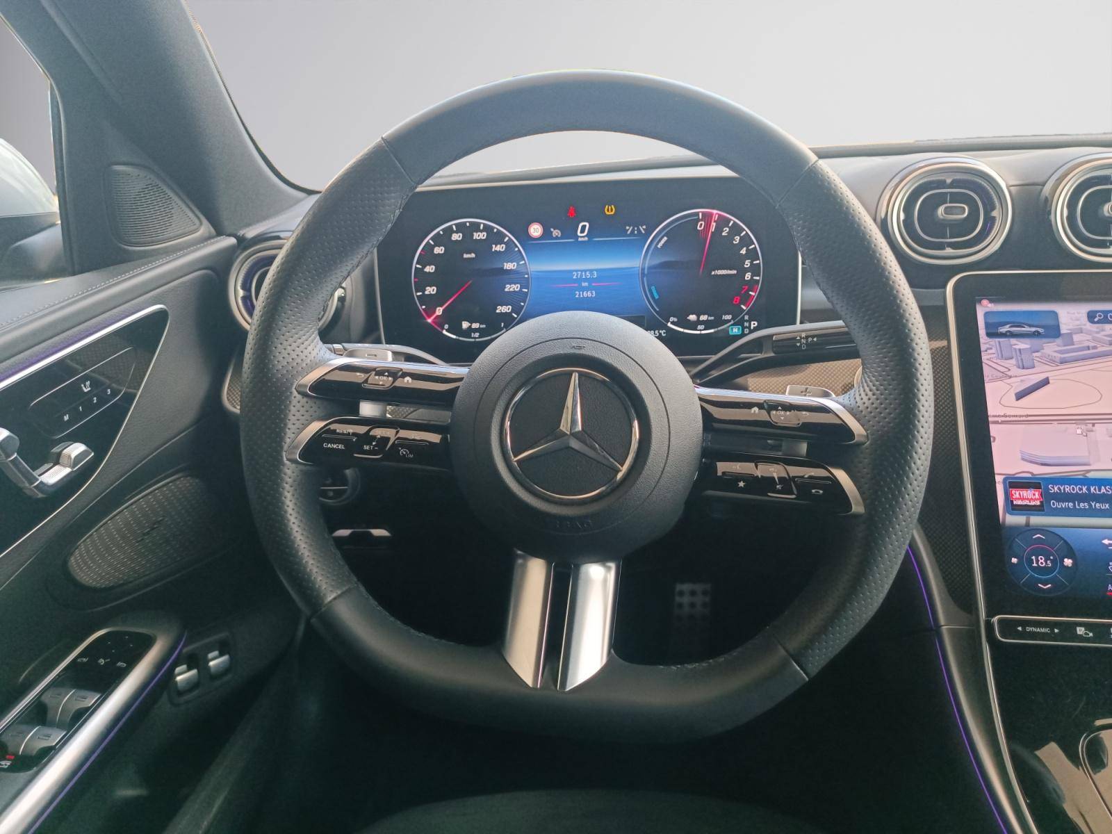 Image Mercedes-Benz CLASSE C BERLINE Classe C 300 e Hybrid EQ Berline AMG Line  Classe C 300 d e Hybrid EQ Berline AMG Line Classe C 300 e Hybrid EQ Berline AMG Line