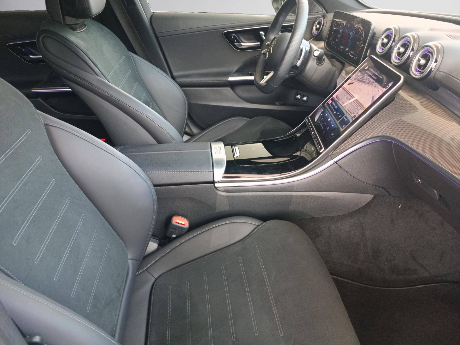 Image Mercedes-Benz CLASSE C BERLINE Classe C 300 e Hybrid EQ Berline AMG Line  Classe C 300 d e Hybrid EQ Berline AMG Line Classe C 300 e Hybrid EQ Berline AMG Line