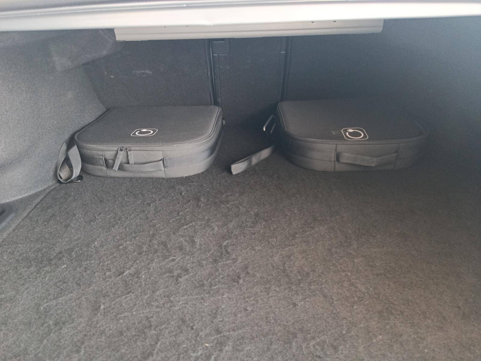 Image Mercedes-Benz CLASSE C BERLINE Classe C 300 e Hybrid EQ Berline AMG Line  Classe C 300 d e Hybrid EQ Berline AMG Line Classe C 300 e Hybrid EQ Berline AMG Line